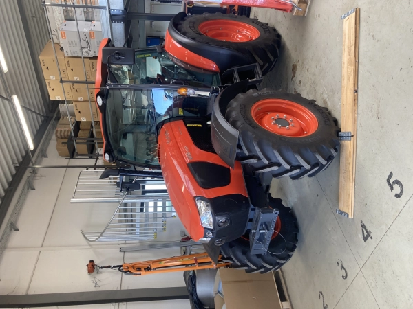 Kubota M5 112