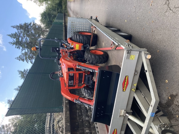 Kubota Traktor klein