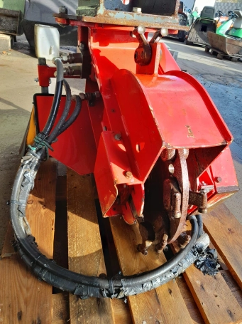 Kubota U55 Stubbenfraese 001